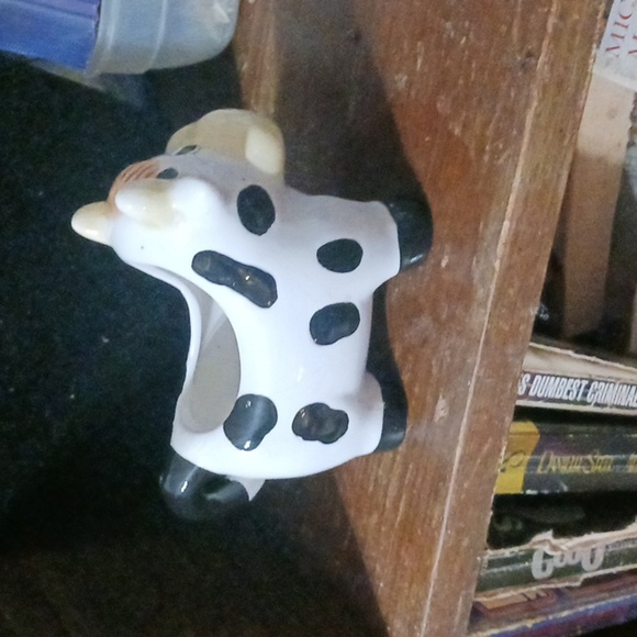 Vintage Cow Shaped Ceramic Creamer - Picture 5 of 6